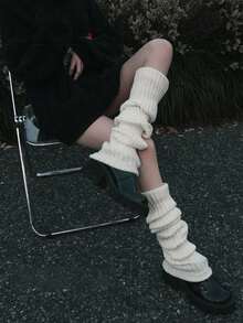 1Pair Ultra-Soft Stacked Socks With Cozy Holiday Plaid Pattern - New Year's Essential For Home Gatherings And Casual Festive Wear | New Year's Homewear Socks, Cozy Plaid Legwear, Casual Holiday Essentials - 白色 - 查看 4