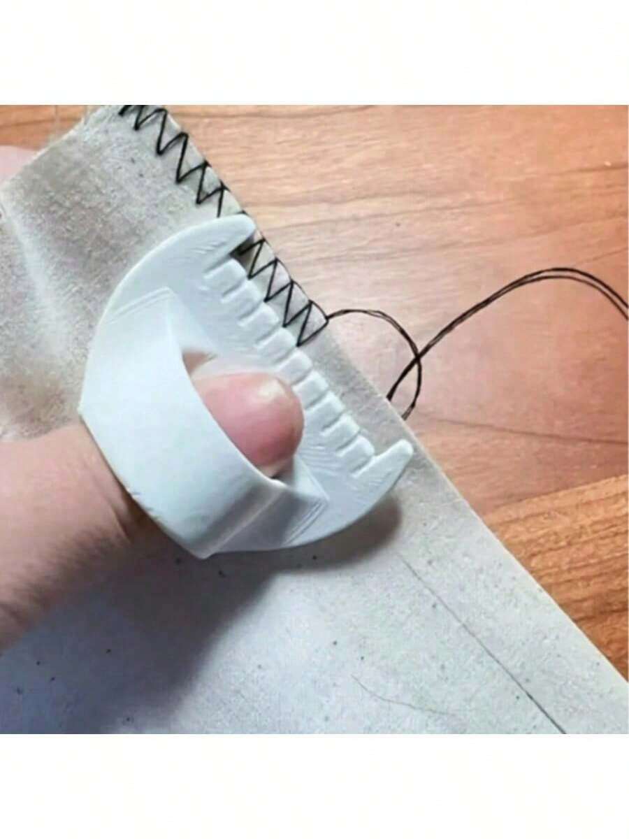 1pc Easy Sewing Tool - Durable Plastic Edge Sewing Guide With 4mm And 3mm Spacing, Ergonomic Handle And Smooth Surface For Precise Hand Sewing - DIY Sewing Accessories For Beginners And Advanced, Suitable For Fabric, Quilting, Garment Repair, Advanced Hand Aid | Precision Stitching Device | Durable Plastic Tools, Sewing Accessories - trắng - Xem 1