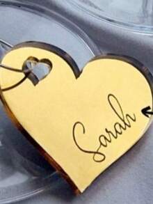 个性化酒杯标签，可刻上宾客姓名，适合同学聚会、婚礼等场合（不含戒指）