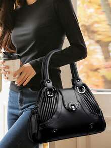 Chic Commuter Crossbody Bag - Fashionable Leather Handbag With Designer Letter Logo, Elegant Minimalist Tote For Modern Women - Black - View 10