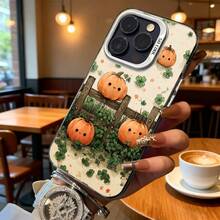 Funda para teléfono con patrón de jardín de calabaza blanca con hojas verdes y valla de madera para  14 Pro Max,  13 Pro,  Galaxy S23 Ultra, S22 Plus, opción de regalo ideal para todas las estaciones - Plateado - Ver 6