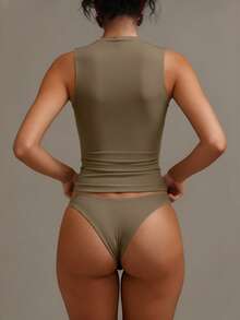 XLLAIS Crew Neck Sleeveless Solid Color Undershirt, Double-Layer Stretchy Slim Fit T-Shirt - Earth Colors - View 7