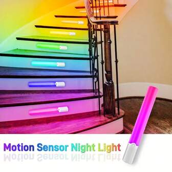 1 pièce/2 pièces Éclairage de fond de placard LED RVB avec capteur de mouvement et température de couleur réglable magnétique, rechargeable USB, éclairage de fond de placard multicolore réglable, convient pour Noël, fêtes, salles de jeux, bars, TV, éclairage arrière de TV, décoration de fête, éclairage à détecteur de mouvement (1200 mAh)