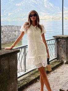 Vusalt 女士夏季白色刺绣蕾丝复古优雅泡泡袖修身法式度假连衣裙，适合夏季穿着，也适合情人节、海滩、婚礼宾客、生日等场合，是优雅女士、度假装、白色连衣裙和派对礼服的理想选择。 - 白色 - 查看 9