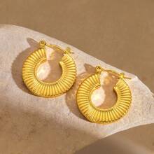 1 Pair Fashionable & Elegant Stainless Steel 18K Plated Exaggerated Earrings, High-End Earring Accessories - Multicolor - View 4