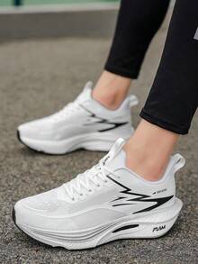 Låga herrskor för utomhusbruk, andningsbart hålfotsstöd och stabilitetsteknologi, löparskor med snörning, casual sneakers för alla årstider, perfekt present till män, lämpliga för gym, jogging, promenader. Snörning för komfort och , högkvalitativa herrskor - Vitt - Visa 11