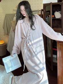 Retro Bathrobe, Spring-Themed Embroidered Bathrobe, Floral Bathrobe, Loose-Fitting Long-Sleeved Casual Loungewear/Pajamas. - Multicolor - View 2