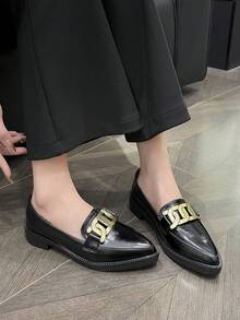 zuandashu 女士时尚百搭通勤金属装饰乐福鞋，新款黑色套脚莫卡辛鞋，厚底复古JK鞋，尖头皮质牛津鞋，英伦风校园/办公软底休闲鞋，学院风工作鞋，春夏秋冬皆宜 - 黑色 - 查看 8