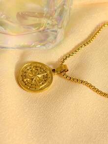 1pc 18K Gold Plated Fashionable Versatile Viking Nordic Style Metal Compass Pendant Necklace, Stainless Steel High-End Daily Wear For Men - Yellow Gold - View 2