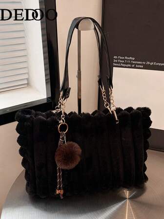 1pc Large Capacity Plush Zipper Tote Bag. This Tote Bag Features A Plush Design And Comes With A Fashionable Chain. It Is A New Autumn/Winter Style, Very Suitable For Women's Daily Use.