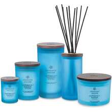 Chesapeake Bay Candle - Vela aromática mediana Mind & Body Strength + Energy (piña y coco)(Confianza + Libertad Medium Jar) - Multicolor - Ver 6