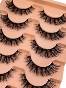 7 pares de pestañas de ojo de gato esponjosas y desordenadas, de banda negra, largas y naturales, con extremos alados que alargan los ojos, pestañas postizas de visón natural con efecto de maquillaje natural, fáciles de usar y adecuadas para principiantes - Negro - Ver 4