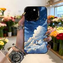 Cubierta de teléfono con diseño de cielo estrellado y nubes azul oscuro con personaje de nieve y texto CASETTO para uso diario y eventos especiales Aplicable a los teléfonos de la serie Apple y Galaxy - Negro - Ver 1