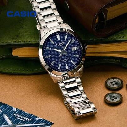  Reloj unisex CASIO Bold Color, esfera rectangular grande de 47.5mm, correa de acero inoxidable, movimiento de cuarzo japonés EFV-160D-2A