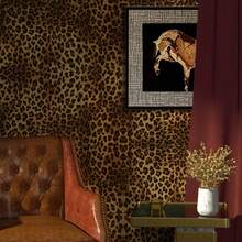 1 Roll Leopard Print Self-Adhesive Wallpaper, PVC Material, Suitable For Bedroom, Living Room, Bathroom, Backsplash, Home Decor, Kitchen Countertop, Tabletop, Furniture Renewal, DIY Peel And Stick Wallpaper, Size: 17.7" X 39.3" / 118.1" / 196.8" - Brown - View 8