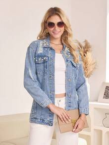 女士时尚珍珠装饰水洗牛仔外套，长袖翻领，舒适常规长度 - 中等水洗藍 - 查看 6