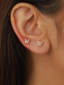 一对独特的蝴蝶耳夹耳环，不对称星月设计，镶嵌精致锆石，优雅女士耳环 - 彩色 - 查看 1
