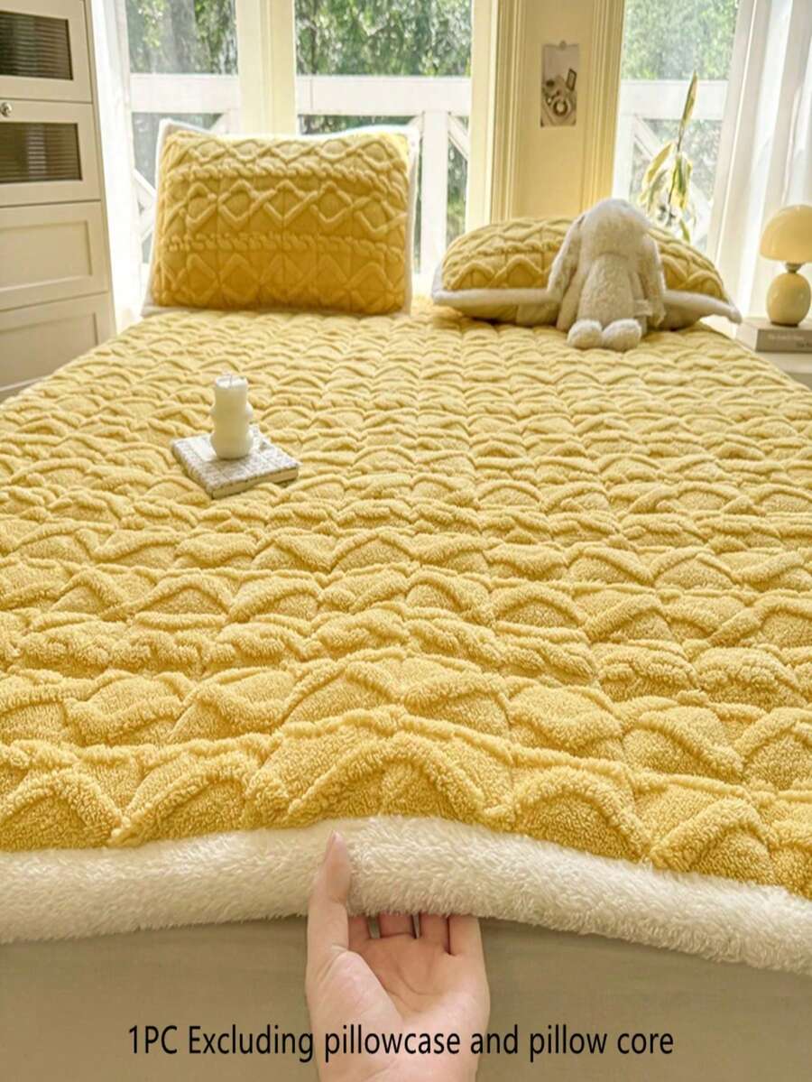 1 tấm lót nệm chần bông màu xám, vỏ bảo vệ nệm bằng vải taffeta mềm mại màu xám đậm, tấm phủ nệm phong cách tối giản, thiết kế dây đai đàn hồi 4 góc phù hợp với nệm lò xo, có thể gấp lại để cất giữ, dễ chăm sóc, sử dụng được mọi mùa - Màu vàng tươi - Xem 1