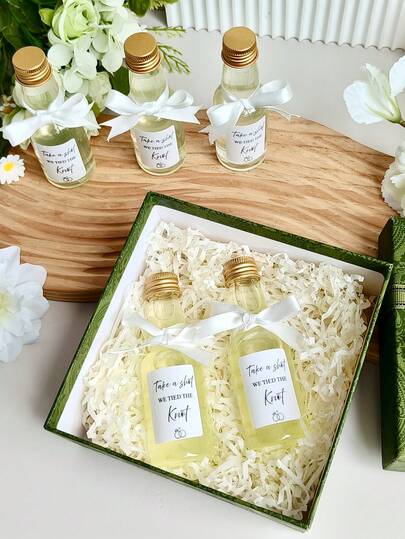 20pcs Mini Wedding Liquor Bottles, 60ml/2oz Clear Plastic Bottles With Caps, With "Take A Shot" Sticker And Ribbons, Small Airtight Plastic Containers For Party Favors, Bridal Showers, Wedding Favors For Guests