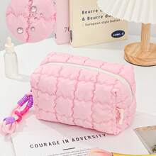 这款马卡龙色化妆包采用便捷的提手设计，非常适合旅行携带。它由柔软的绗缝泡沫面料制成，空间宽敞，并配有时尚的拉链和格子图案。这款便携式化妆包包含一个抽绳和一个可爱的零钱包，还可以用作珠宝收纳包、化妆刷收纳包和口红收纳包。 - 彩色 - 查看 15