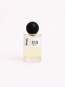 Experimente la magia de divain.515: Perfume oriental para mujer de 100ml, con notas de bergamota, mandarina y manzana roja, enriquecidas con iris y jazmín. Ideal para días fríos, su intensidad moderada y elegante combinación de vainilla y miel blanca hacen de cada instante un momento inolvidable. - divain.515 - Ver 1