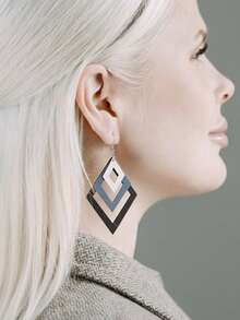 1 Pair Multi-Piece Rhombus Gradient Wood Dangle Earrings, Exaggerated Shoulder-Sweeping Retro Unique Style For Women - Black and White - View 3