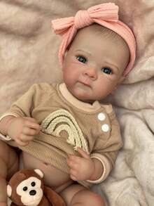 Bettie Doll head 1-4 1个18英寸可爱贝蒂女婴娃娃，全身可水洗，柔软乙烯基材质，栩栩如生，手工涂绘，防水柔软触感，包含服装、奶瓶、安抚奶嘴，是送给家人的收藏礼物和纪念品 | 逼真的儿童娃娃 | 细节逼真，重生娃娃 - 彩色 - 查看 8