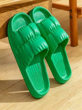 女士舒适EVA拖鞋，厚底设计，适合室内、浴室、夏季户外穿着，防滑，居家必备。