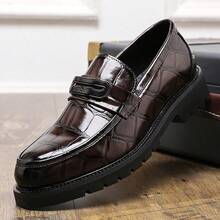 2026 Autumn/Winter New Men's British Style Crocodile Pattern Thick-Soled Loafers, Business Casual, Metal Buckle, Leather Shoes, Lazy Shoes, Men's Shoes, Brown Shiny Surface - Brown - View 6