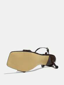 女士高跟鞋，时尚百搭，适合春夏派对、聚会、户外活动、优雅宴会等场合。方头设计，闪亮蝴蝶装饰，可调节踝带，柔软镜面材质，性感优雅，奢华咖啡棕色，适合搭配连衣裙、正装、舞厅舞蹈等。