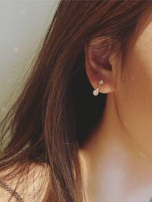 BALMORA 一对925纯银复古优雅水滴形锆石耳钉，女士时尚耳环，适合派对、日常佩戴，也是一份贴心的礼物。
