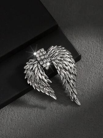 1pc Fashionable European Style Angel Wing Brooch With Rhinestones, Alloy Material, Unique Accessory For Men And Couples