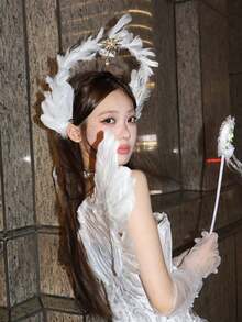 一套白色天使仙女翅膀羽毛双层发带套装，节日派对服装配饰，女士服装套装道具，发饰，舞台表演服装道具，情人节派对角色扮演婚礼羽毛翅膀道具 - 彩色 - 查看 4