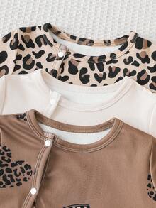 Lurzo 3 Styles Minimalist Cute Leopard Print Heart Pattern Round Neck Long Sleeve Romper, With Seams At Legs And Ankles, Suitable For Baby Girls Spring And Autumn Wear, Front Snap Design For Easy On And Off, Multiple Styles Available, Perfect As A Gift For Baby. - Multicolor - View 6