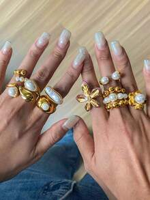4pcs Elegant Vintage Coin Flower Shaped Pearl Decor Ring Set For Women, Suitable For Vacation, Party, Wedding, Birthday, Daily Wear (No Box) - Yellow Gold - View 1
