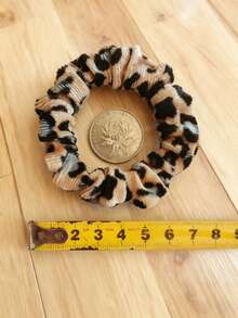 6条女士豹纹发圈,柔软丝绒纯色发绳,可爱舒适的弹性发饰,小号,宽1.5厘米,直径7厘米,适合扎马尾辫。 - 彩色 - 查看 3