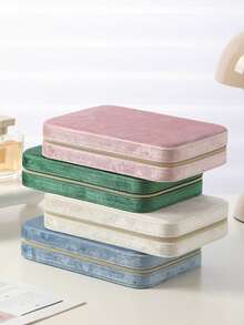 便携式天鹅绒首饰盒，大容量防尘首饰收纳盒，带可拆卸隔板，可收纳耳环、戒指、手镯、项链、珠宝、发饰及其他饰品。适合作为节日或生日礼物送给女友、女孩，也可作为母亲节惊喜礼物。 - 彩色 - 查看 1