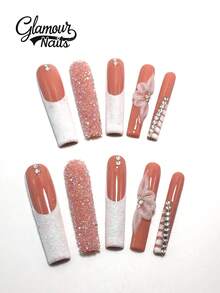 متعدد الألوان