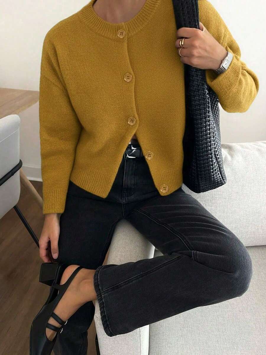 Knit Mix 优雅女士法式宽松针织开衫，适合圣诞节、感恩节、新年等节日，时尚长袖圆领毛衣，休闲纯色开衫，秋冬季必备。 - 深黃色 - 查看 1