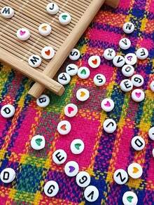 1000/500/200颗心形字母珠，亚克力字母珠，7x4毫米，适合DIY手链和首饰制作，时尚主题合成吊坠，无金属镀层 - 彩色 - 查看 3