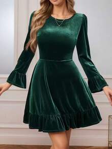 Elegant Velvet A-Line Mini Dress With Ruffle Hem, Long Sleeve, Round Neck, Suitable For Party Occasions - Green - View 2