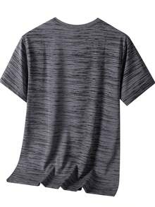 两件男士短袖上衣，采用时尚迷彩图案、圆领、针织面料和修身剪裁。运动风格设计，适合休闲穿着、街头服饰、户外活动、派对和运动场合——短袖。 - 彩色 - 查看 6