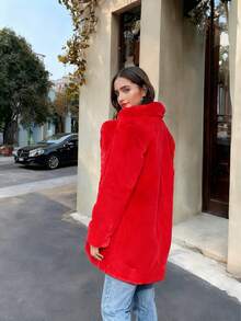 FHILLINUO 女士红色仿皮草外套，长袖翻领，及大腿长度，带口袋，无弹力面料，冬季保暖，适合圣诞节、新年及其他场合。 - 紅色 - 查看 4