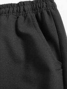 男士纯色简约百搭针织裤，十字印花，时尚有型，适合运动和休闲场合，款式多样，穿着舒适。女士们可以买来送给男友或丈夫，这将是一份很棒的礼物。 - 黑色 - 查看 8