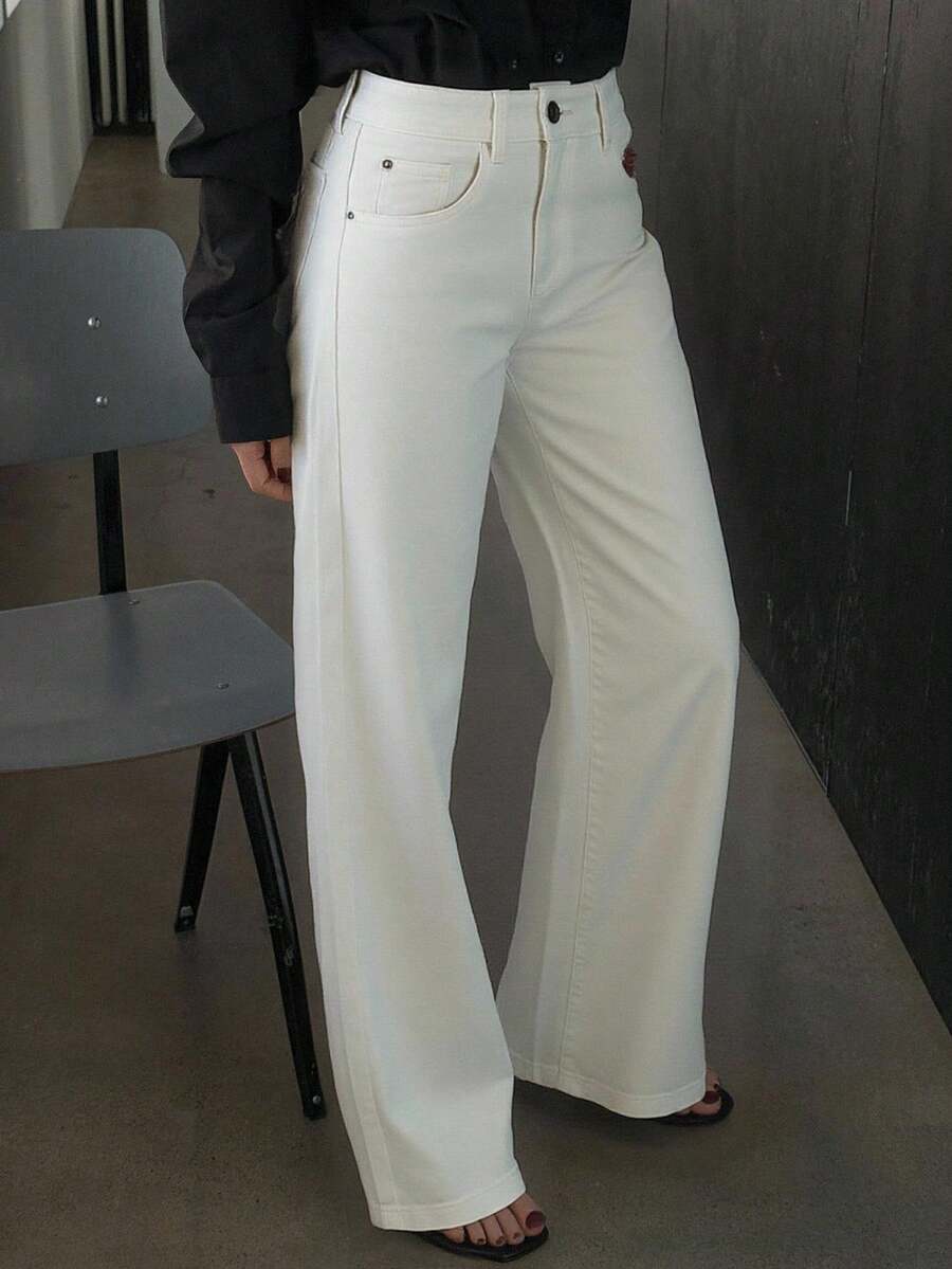 DAZY Women's Regular Waist Banana Leg Casual Jeans - White - View 1