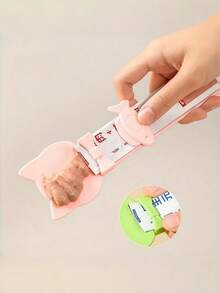 1pc Easy Squeeze Cat Food Dispenser - Long Handle Wet Food Feeder, Durable Plastic Pet Snack Scoop, Cat Food Feeding Tool - 500ml - View 2