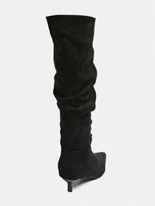 Fall/Winter 2025 New Arrival Kitten Heel Pleated Thigh High Boots, Pointed Toe Over The Knee Tall Boots, Retro Oversized Shaft Riding Boots - Black - View 7