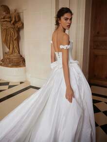 Elegant Sexy A Line Off Shoulder Corset Pleat Formal Wedding Dress Registry Office Dresses Bridal Dress,Evening Party Dress Birthday Party Dress Country Wedding,Romantic Church Ceremony Wedding Dress,Suitable For Wedding,Dating,Party,Singles' Party,Vacation,Formal Occasions,Dinner Dress,Prom Dress,Homecoming Dess,Cocktail Party,Wedding Guest Dress,Graduation - 白色 - 查看 2