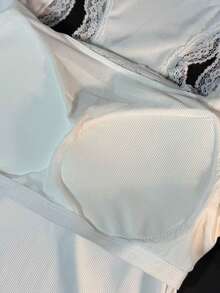 优雅小众蕾丝边饰短款吊带背心，百搭性感简约设计修身打底衫