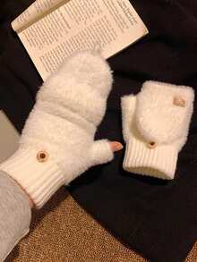 一双女士翻折半指白色毛绒手套，露指设计，加厚保暖，适合学生秋冬季书写和骑行，加厚针织露指设计，支持触屏操作，休闲腈纶纤维